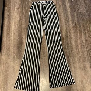 Hollister ultra high rise flare leggings size XS